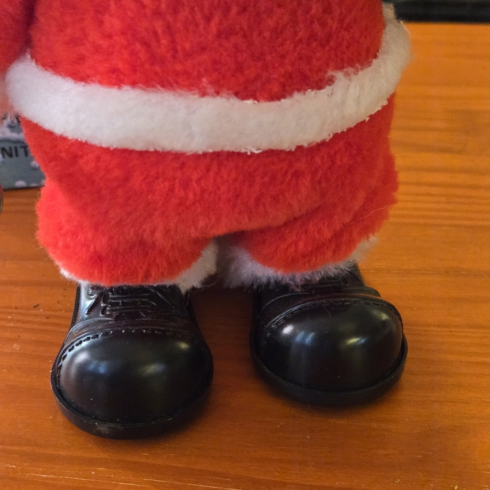 Vtg Annoying Kitschy Action Santa with Electronic Music with Box Christmas WORKS - Picture 6 of 12